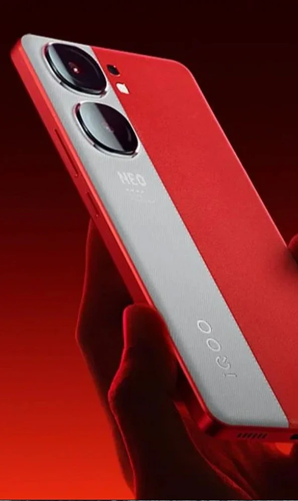iQOO Neo 9 Pro : Snapdragon 8 Gen 2 and robust cooling provide flagship-grade gaming performance.