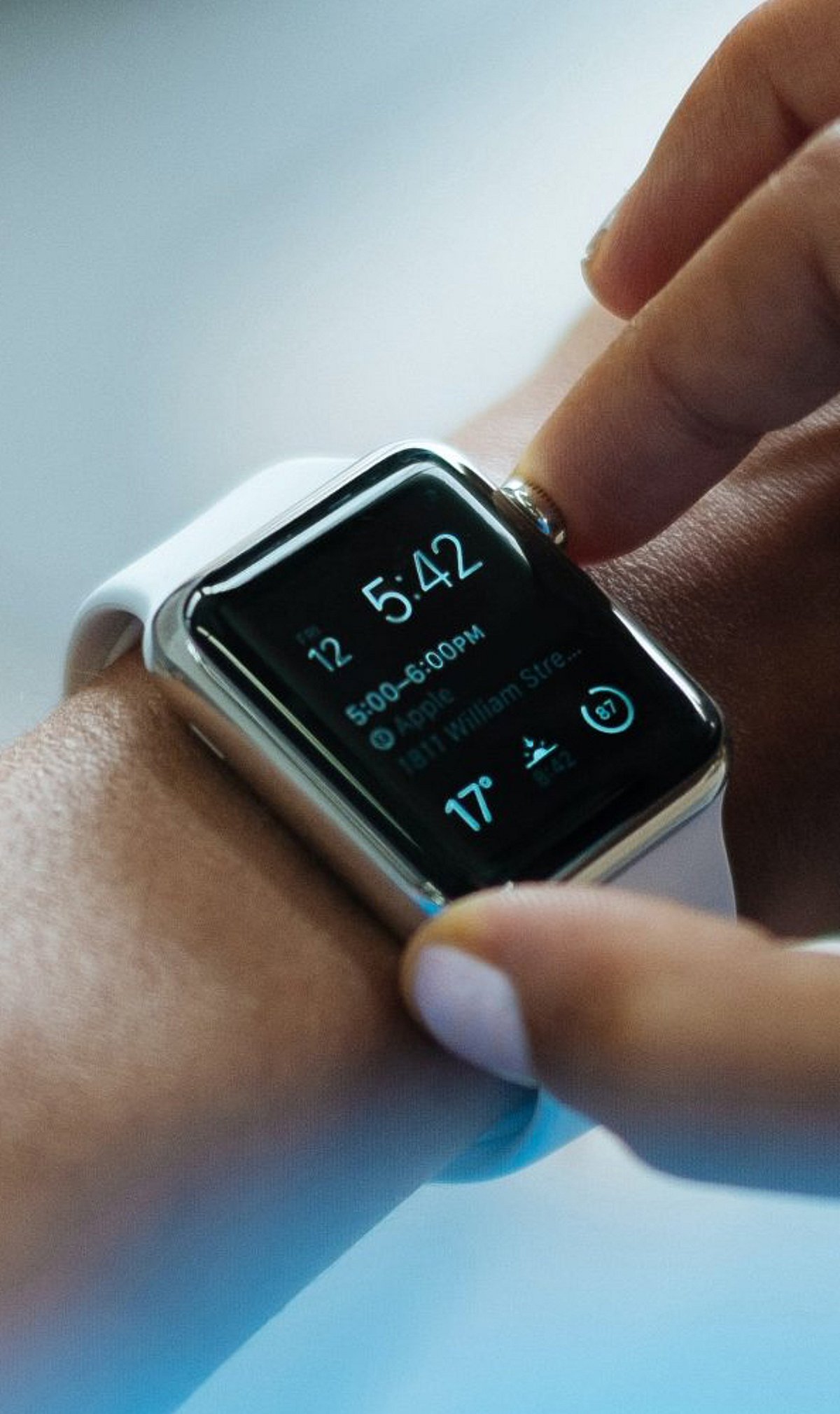 Der Aufstieg tragbarer Technologie: Wie KI unsere Gesundheitsüberwachungssysteme gestaltet