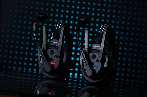 Wireless Intercom Headsets: Revolutionizing Communication in Professional Environments

