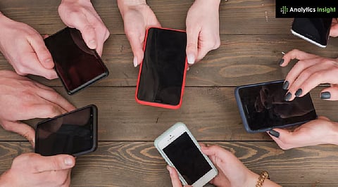 Best Mini Phones to Buy in 2025