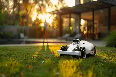 Robotic Lawn Mowers: Is It Really Worth Buying?
