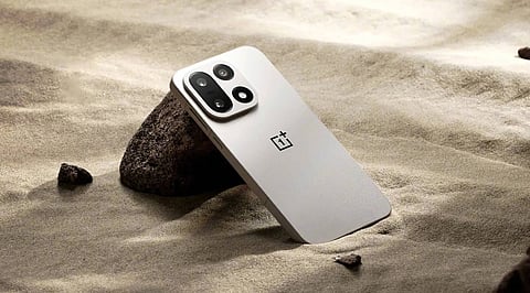 OnePlus OxygenOS 16 Review: Smooth Performance and Clean Design