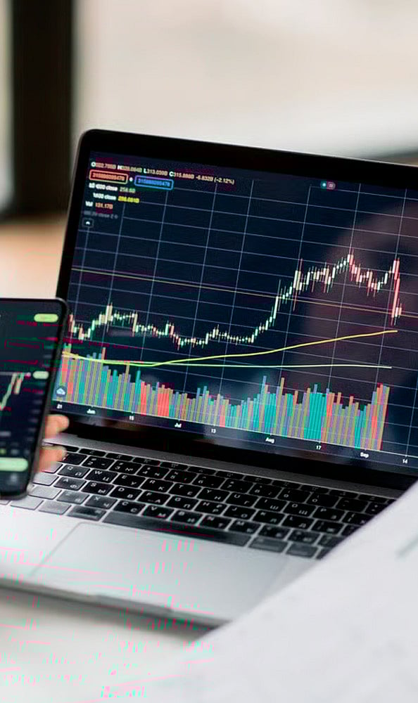 How to Pick Cryptocurrencies for Long-Term Investment in 2026
