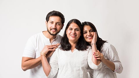 What You Need to Know When Buying Health Insurance for Their Ageing Parents