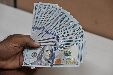 Foreign Investors Withdraw Rs. 2.25 Lakh Crore from Indian Equities This Year 
