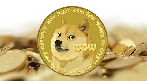 Dogecoin Flashes Bullish Weekly Signal as Bitcoin Keeps Crypto Market Cautious