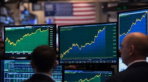 S&P 500 Falls as Chip Stocks Drop Despite US-Iran Ceasefire