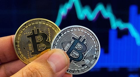 Bitcoin Price Slips Below $64,000, Stabilizes Near $63,500 Ahead of Fed Decision