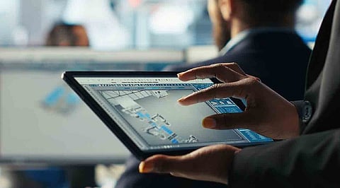 Smart Asset Tracking with Telematics : Real-Time Monitoring for Businesses