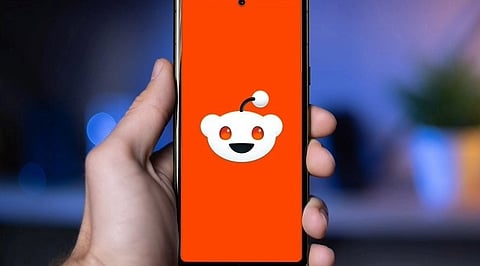 How to Post on Reddit Without Breaking Community Rules