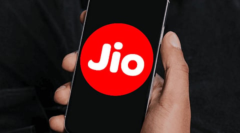 Jio Freedom Pack: Rs. 6,000 Off on 100Mbps Broadband Plan