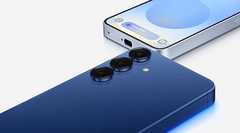 Budget vs Flagship Phones: Why Battery Capacity is No Longer a Premium Feature