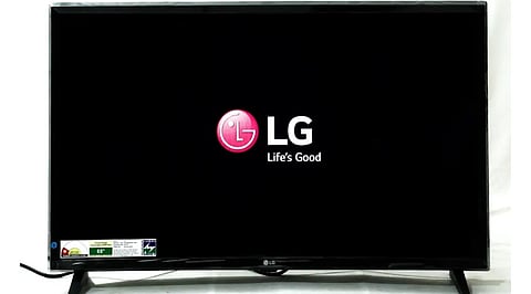 Millions of LG TVs allegedly keep gathering data even when turned off_ Report.