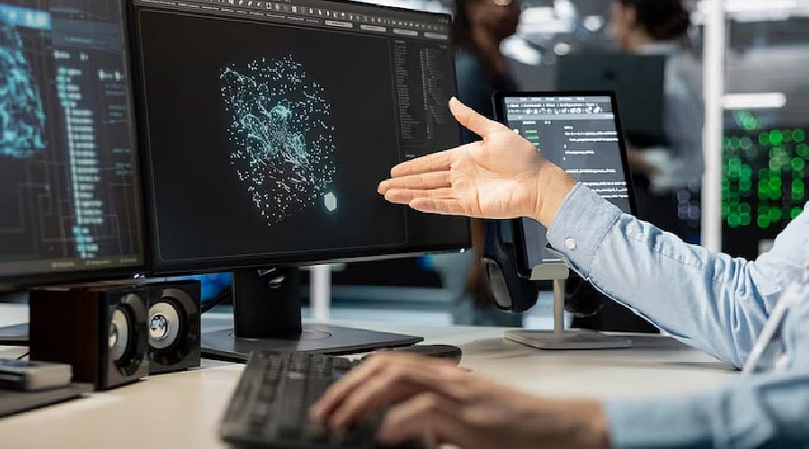 How Do AI Detectors Work? Techniques & Accuracy