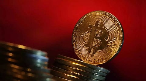 Bitcoin Holds USD 77K as Fed Rate Hike Odds Reach 85%