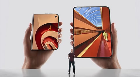 Apple iPhone Duo Shipments Cut to 6M Over Hinge Issues