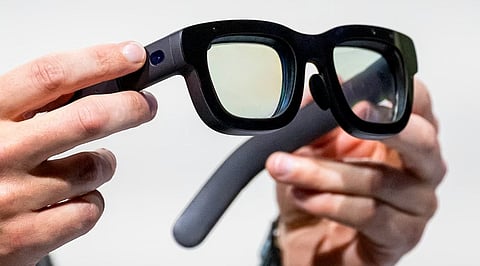 Meta’s Next Smart Glasses May Ditch the Camera and Focus on AI 