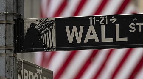 Wall Street Futures Rise as Oil Falls Below USD 100 Ahead of US-Iran Talks
