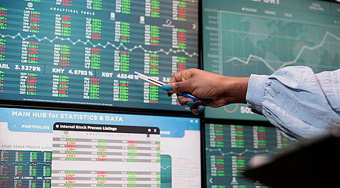 Wall Street Futures Slide as Oil Climbs After Trump Rejects Iran Peace Plan