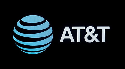 AT&T-signs-over-$3-billion-fiber-deal-with-Corning-as-data-demand-surges.