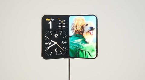 iPhone Duo Leak Hints at New StandBy Faces, Apple Watch Features