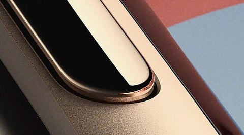 Google Teases Fitbit Edge Fitness Tracker Ahead of October 12 Launch 