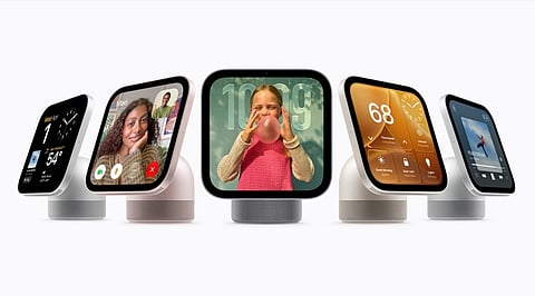 apple-homeview-wall-mounted-sold-separately.