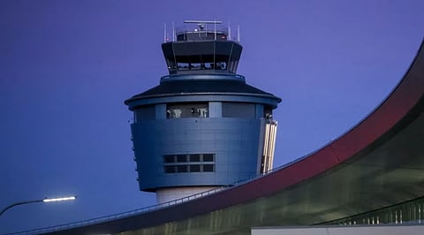 FAA Grants 2.8% Pay Raise to US Air Traffic Controllers Under New Staffing Deal