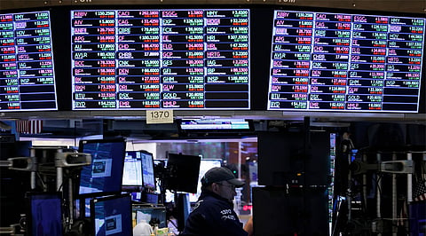 US Stock Market: Wall Street Futures Dip, Meta Stock Falls as Oil Prices Reach Five-Month Highs