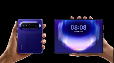Apple, Samsung Follow Huawei’s Wide-Screen Foldable Strategy
