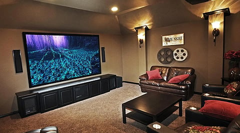How to Build a Home Theater System That Fits Your Budget