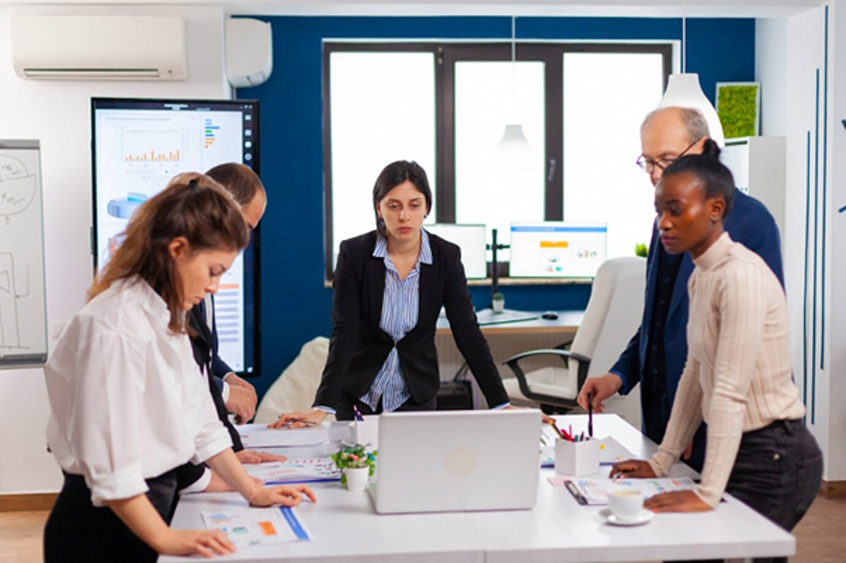 How to Create a Training Manual for Banking Employees