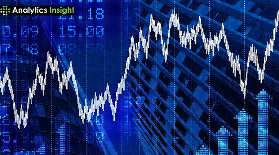 US Stock Market Today: S&P 500 Falls 0.2% & NASDAQ Dips 0.5%, as Tech Weakens, & Gold Extends Losses Amid Earnings Season