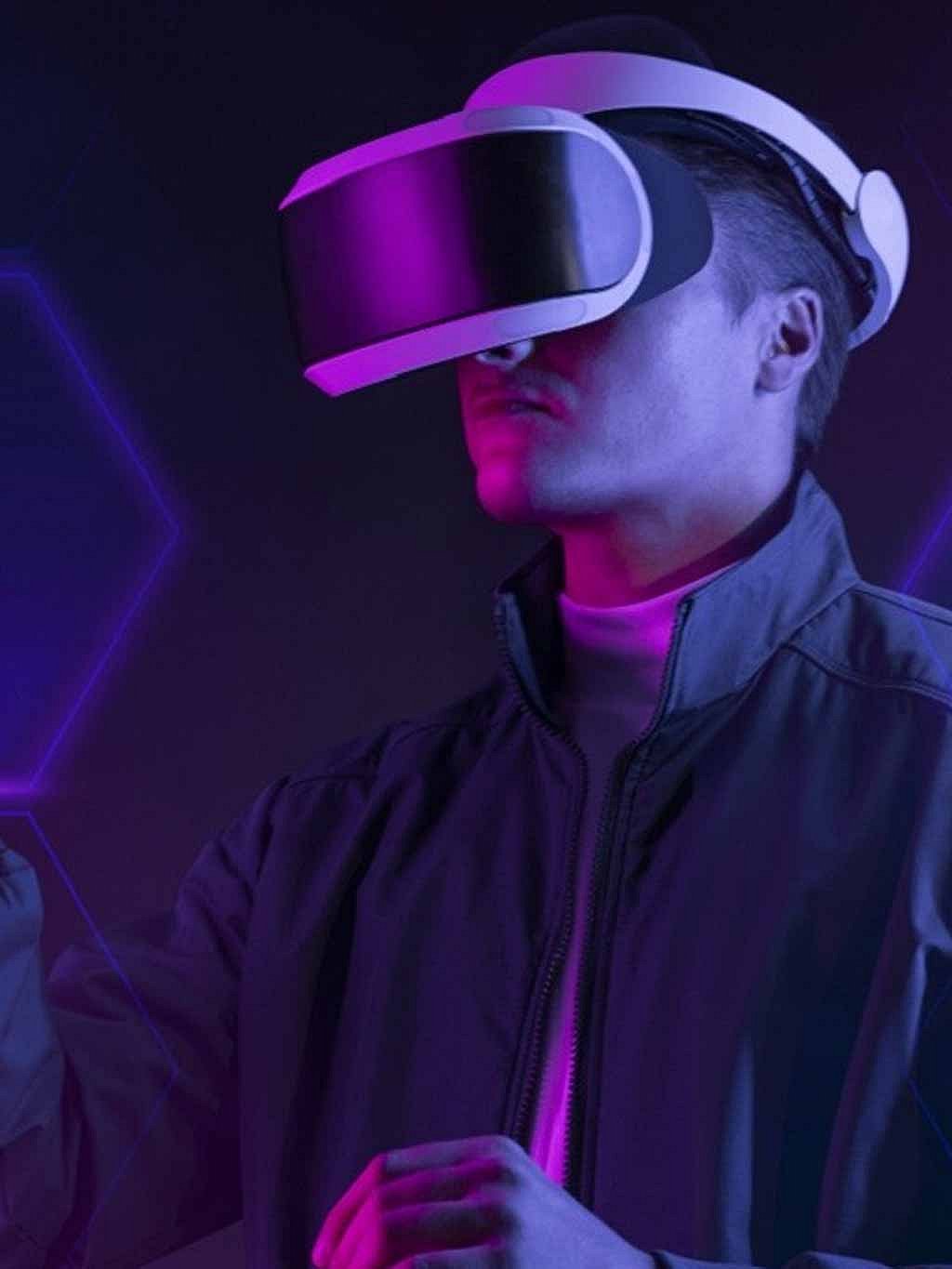 Top 5 VR Startups to Watch in 2025