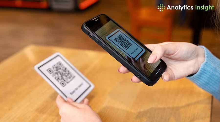 How to Easily Scan QR Codes on Your Smartphone Without Using Another ...
