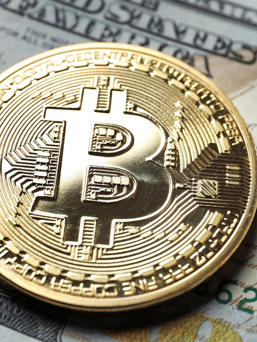 Stablecoins vs. Bitcoin: Which One Wins in 2025