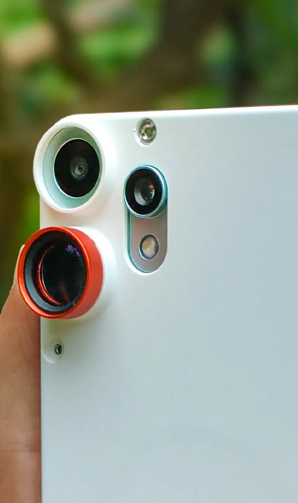 Battery Beast & Flagship Camera Under ₹20K!