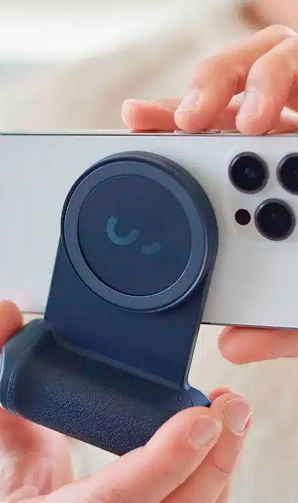 Simplification Phone Must-Have Smartphone Accessories That Simplify Daily Life