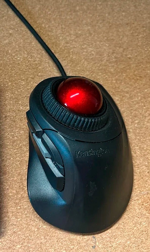 Souris Trackball Kensington Orbit à Molette Scroll - Ambidextre, Connexion USB - Neuf, Modèle K72337US, Idéale Pour Le Confort Et La Précision