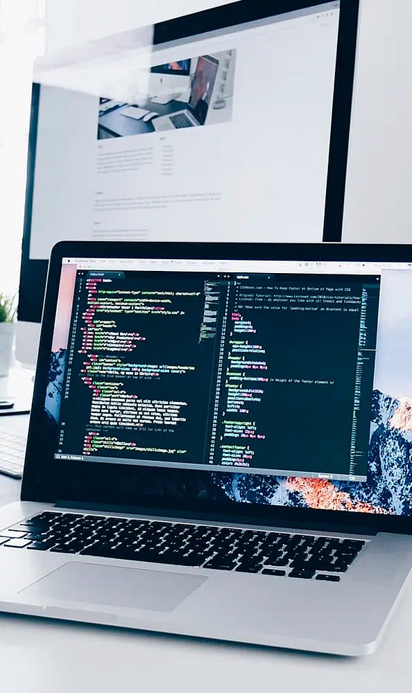 Fiber: Inspired by Express.js, delivers fast performance using Fasthttp, offering simple syntax and efficient handling of concurrent requests for modern backend applications.