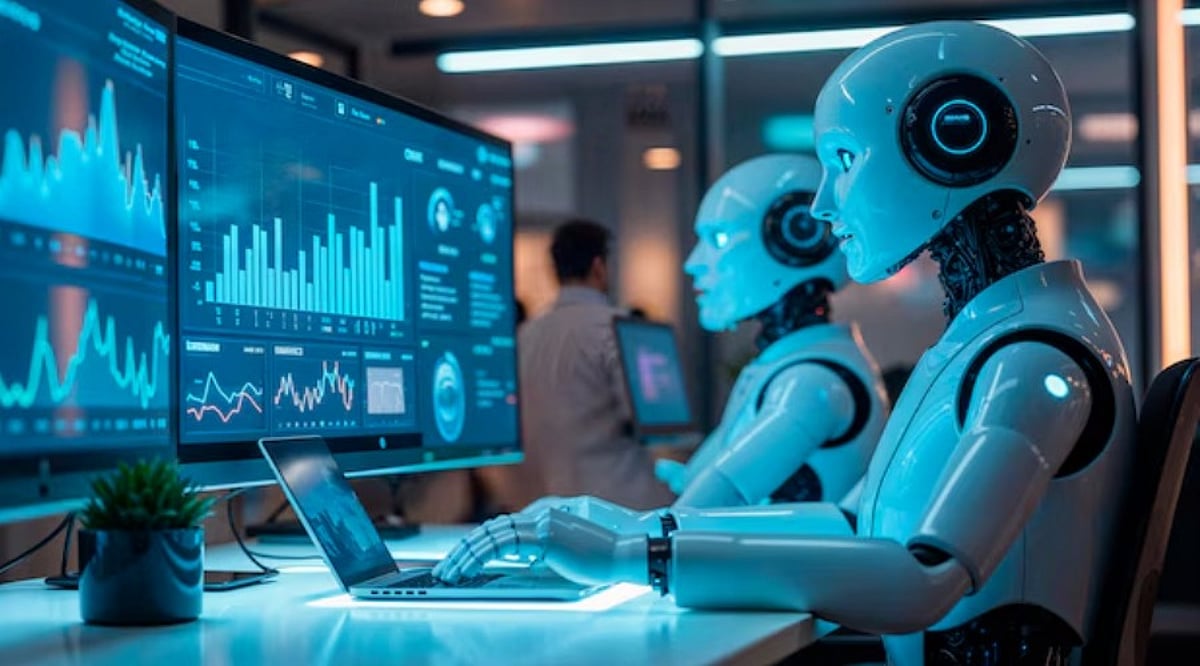 How AI and Data Analytics Are Shaping the Future of Personal Finance