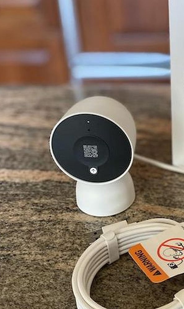 Google-Nest-Cam-Wired-–-Smart-indoor-camera-featuring-intelligent-alerts,-voice-assistant-support,-and-growing-compatibility-with-Home-Assistant-automation-ecosystems-today