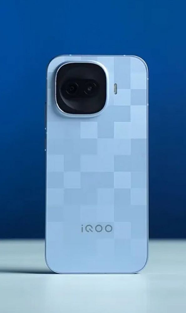 iQOO Neo 10: The iQOO Neo 10 combines flagship Snapdragon performance, fast charging, efficient cooling, and a smooth high-refresh display at a competitive mid-premium price point.