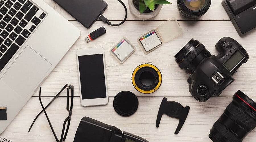 Top 10 short film gadgets list Sony FX3A, Panasonic S5IIX, DJI RS 4 Pro, DJI Mic 2, amaran COB 60x S, Atomos Ninja Ultra, Samsung T9, RØDE VideoMic NTG, SmallRig cage, and power bank