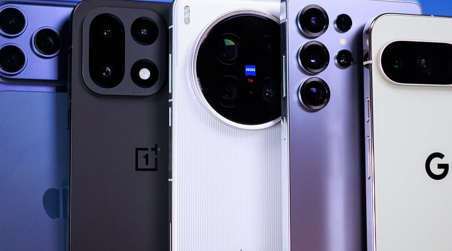 Best Camera Phones for Travel Bloggers in 2026