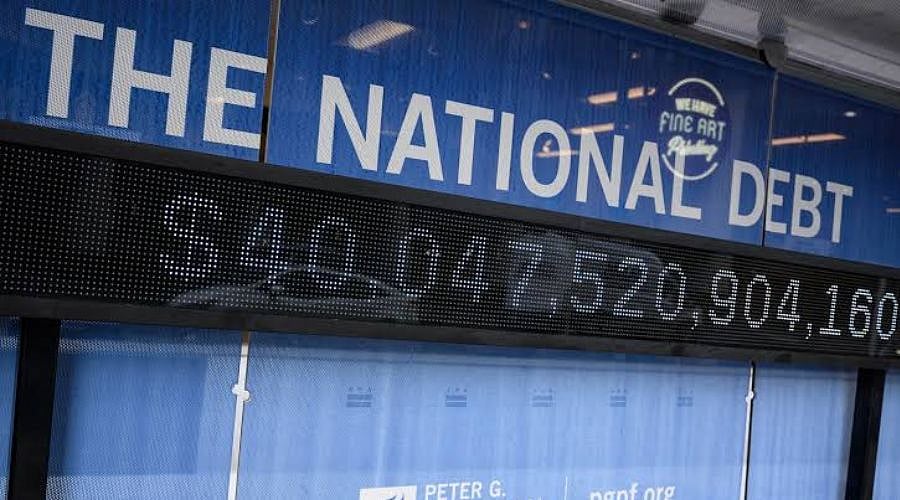US Debt Crosses  Trillion as .8 Trillion Deficit Alarms Markets