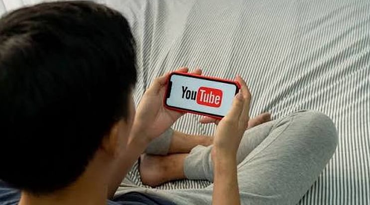 480p — About 480–660 MB per Hour