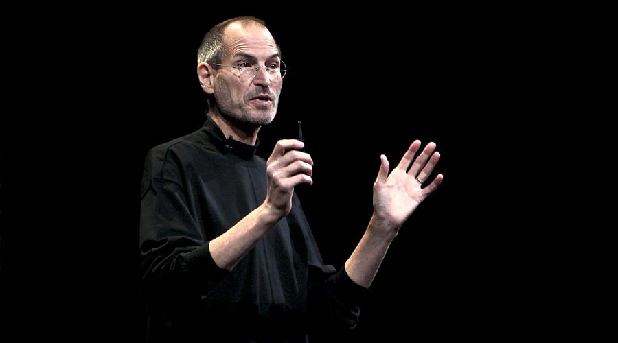 Steve Jobs 15-Year Anniversary Drives Iconic Sneaker Resurgence | Seller Opportunity in Heritage Footwear & Celebrity Merchandise