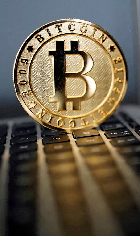 Crypto Exchange Security Breaches: Hacks, technical failures or concerns about exchange solvency can undermine investor confidence and encourage withdrawals or cryptocurrency sell-offs.