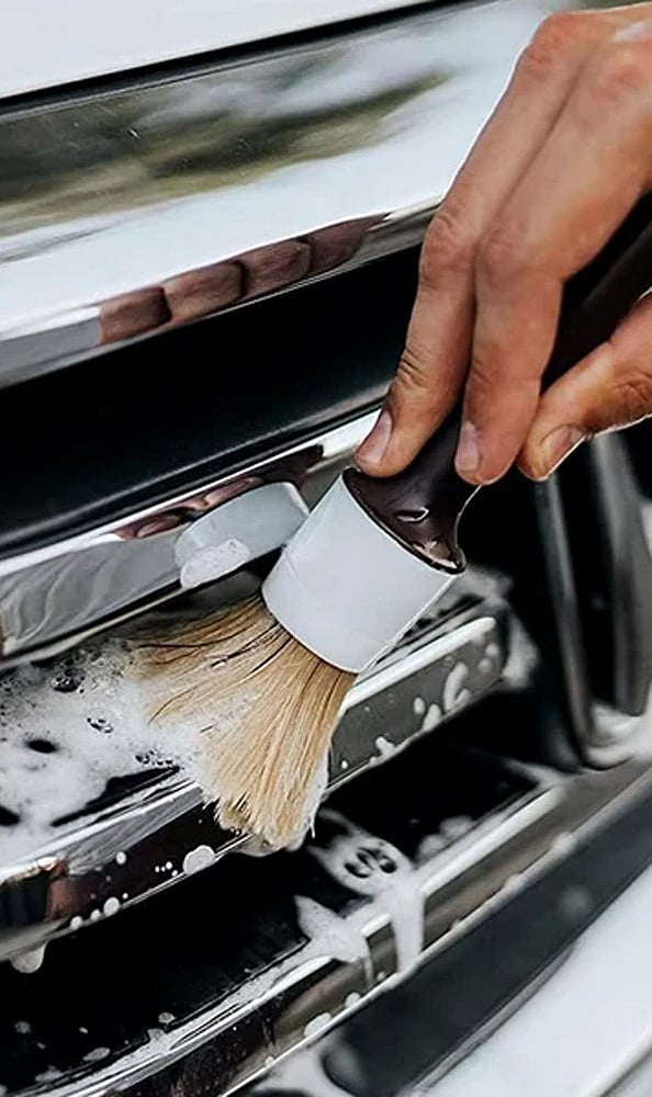 Soft-bristle-detailing-brushes-clean-AC-vents